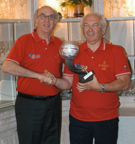 Il G.M. Piero Gaiotti premia Alfeo Martini, Socio Fondatore di Barone Montalto S.p.a