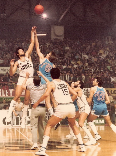 Marco Ricci in maglia Mobil Girgi Caserta vs Banco Roma